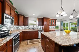 1250 Silverstrand Dr, Naples, FL 34110 - Photo 15