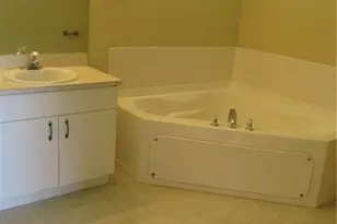 228 Ambury St, Fort Myers, FL 33913 - Photo 5