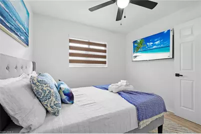 1700 SW Santa Barbara Pl, Cape Coral, FL 33991 - Photo 33