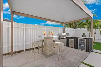 1700 SW Santa Barbara Pl, Cape Coral, FL 33991 - Photo 27