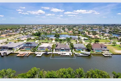 2706 El Dorado Pkwy W, Cape Coral, FL 33914 - Photo 7