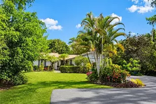 3534 White Blvd, Naples, FL 34117 - Photo 3