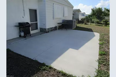 2809 Breezewood Dr, North Fort Myers, FL 33917 - Photo 9