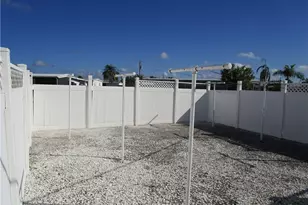 2809 Breezewood Dr, North Fort Myers, FL 33917 - Photo 45