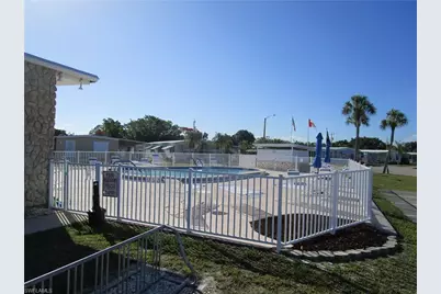 2809 Breezewood Dr, North Fort Myers, FL 33917 - Photo 47