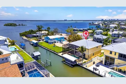 243 Driftwood Ln, Fort Myers Beach, FL 33931 - Photo 35