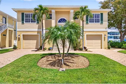 243 Driftwood Ln, Fort Myers Beach, FL 33931 - Photo 1