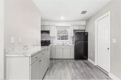 2648 Michigan Ave, Fort Myers, FL 33916 - Photo 23