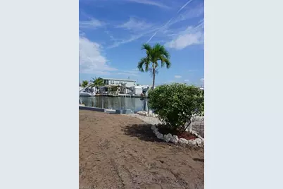 3792 Blueberry Ln, Saint James City, FL 33956 - Photo 11