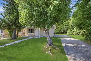 3318 Thomas St, Fort Myers, FL 33916 - Photo 1