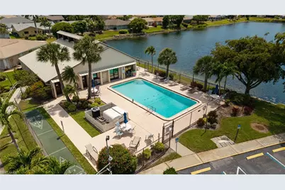 9708 Foxglove Cir, Fort Myers, FL 33919 - Photo 45