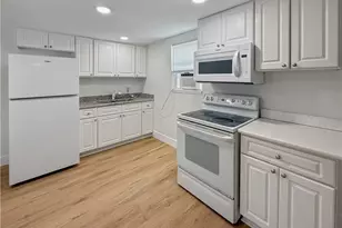 204 2nd St, Fort Myers, FL 33907 - Photo 9