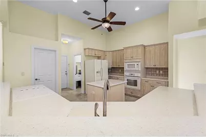 325 SE 21st St, Cape Coral, FL 33990 - Photo 17