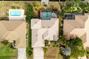 325 SE 21st St, Cape Coral, FL 33990 - Photo 7