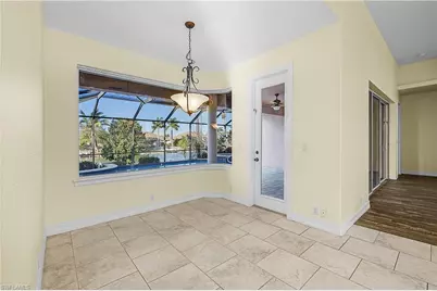 325 SE 21st St, Cape Coral, FL 33990 - Photo 21