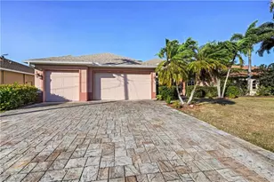 325 SE 21st St, Cape Coral, FL 33990 - Photo 3