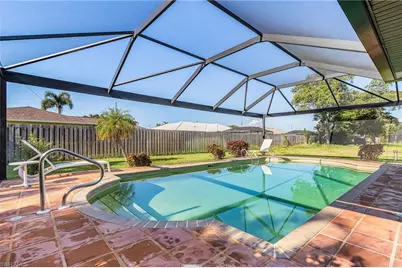 210 SW 43rd Ln, Cape Coral, FL 33914 - Photo 23