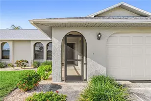 210 SW 43rd Ln, Cape Coral, FL 33914 - Photo 3