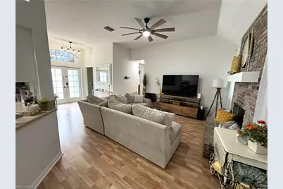 1090 Woods Dr, Labelle, FL 33935 - Photo 7