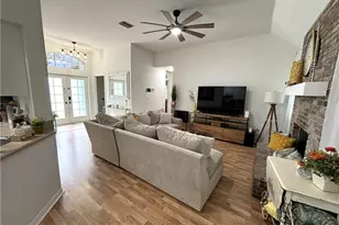 1090 Woods Dr, Labelle, FL 33935 - Photo 7