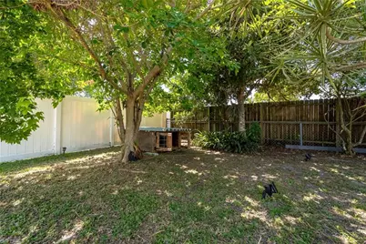 417 NE 14th Ave, Cape Coral, FL 33909 - Photo 31