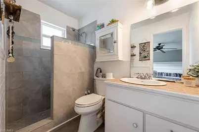 417 NE 14th Ave, Cape Coral, FL 33909 - Photo 21