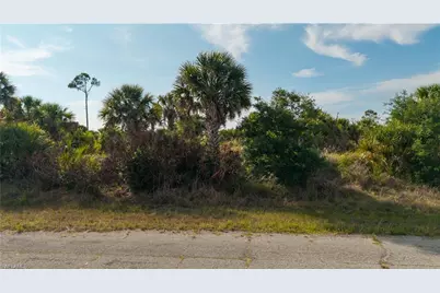 8607 Fireglow Cir, North Port, FL 34288 - Photo 11