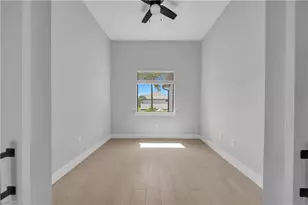 411 SW 26th Pl, Cape Coral, FL 33991 - Photo 21