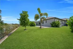 411 SW 26th Pl, Cape Coral, FL 33991 - Photo 43