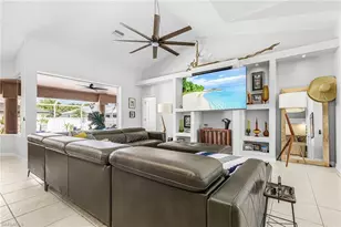 3613 SE 3rd Pl, Cape Coral, FL 33904 - Photo 11