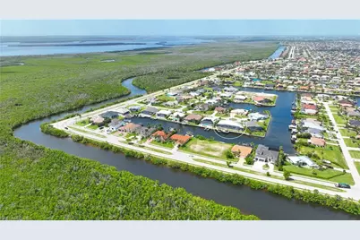 3004 SW 41st Ter, Cape Coral, FL 33914 - Photo 3