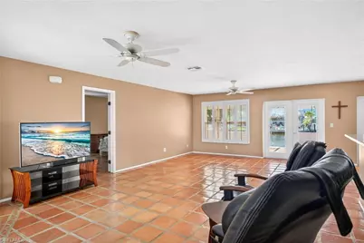 12279 Matlacha Blvd, Matlacha Isles, FL 33991 - Photo 5