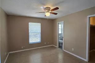 702 SE 47th St, Cape Coral, FL 33904 - Photo 9