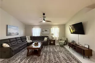 2639 SW 5th St, Cape Coral, FL 33991 - Photo 9