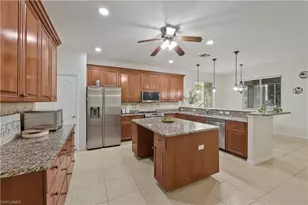 15370 Laguna Hills Dr, Fort Myers, FL 33908 - Photo 11
