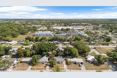 912 Hibiscus Ln, North Fort Myers, FL 33903 - Photo 25