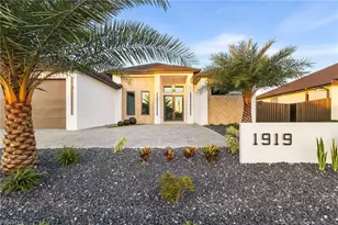 1919 SW 15th Pl, Cape Coral, FL 33991 - Photo 5