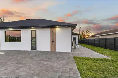 1919 SW 15th Pl, Cape Coral, FL 33991 - Photo 31