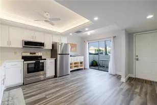 600 Misty Pines Cir, Naples, FL 34105 - Photo 5