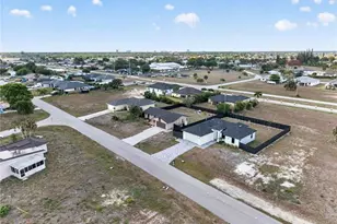 2010 NE 24th Terrace, Cape Coral, FL 33909 - Photo 31