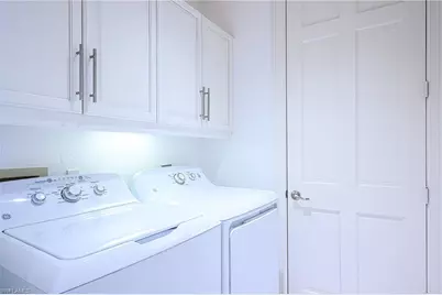 133 Colonade Cir, Naples, FL 34103 - Photo 17