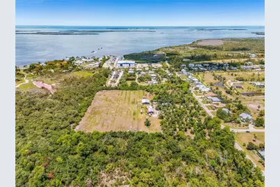 7535 Caloosa Dr, Bokeelia, FL 33922 - Photo 15