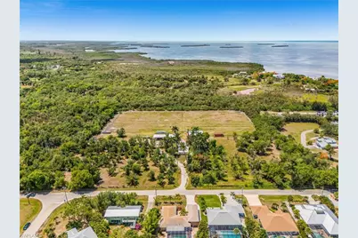 7535 Caloosa Dr, Bokeelia, FL 33922 - Photo 13