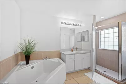 1801 NW 5th Pl, Cape Coral, FL 33993 - Photo 27