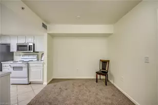 4149 Residence Drive, Fort Myers, FL 33901 - Photo 7