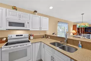 12835 Oakpointe Circle, Fort Myers, FL 33912 - Photo 9