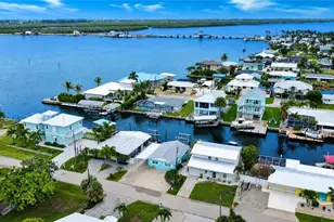 2691 Geary St, Matlacha, FL 33993 - Photo 3