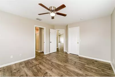 123 Blackstone Dr, Fort Myers, FL 33913 - Photo 9