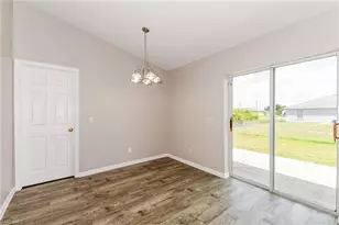 123 Blackstone Dr, Fort Myers, FL 33913 - Photo 5