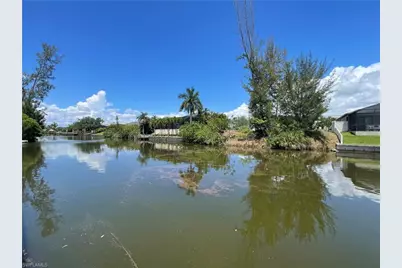 2111 SW 17th Pl, Cape Coral, FL 33991 - Photo 3
